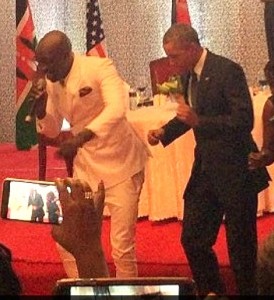 obama_dances_Kenya