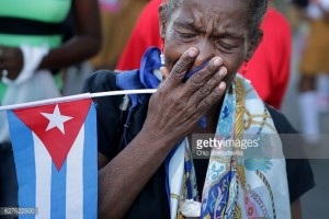 women-cry-for-fidel