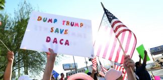 dump-trump-save-daca