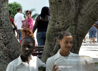 Cuban-Students-with-blown-up-condom