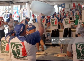 argentina-chefs-break-pizzza-record