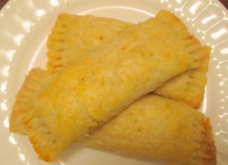 caribbean-recipes-cheese-roll