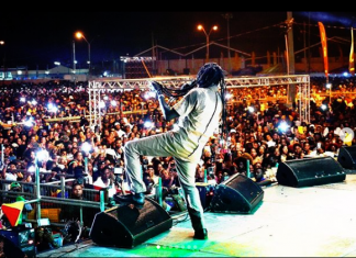 SINGER-BUJU-BANTON-PERFORMING-IN-GUYANA