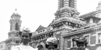 3-CARIBBEAN-women-on-Ellis-Island