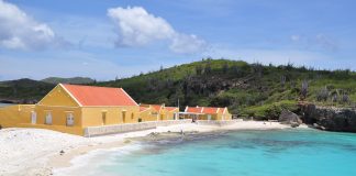 CARIBBEAN-TRAVEL-OF-THE-DAY-BONAIRE