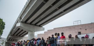 immigrants-at-mexico-border