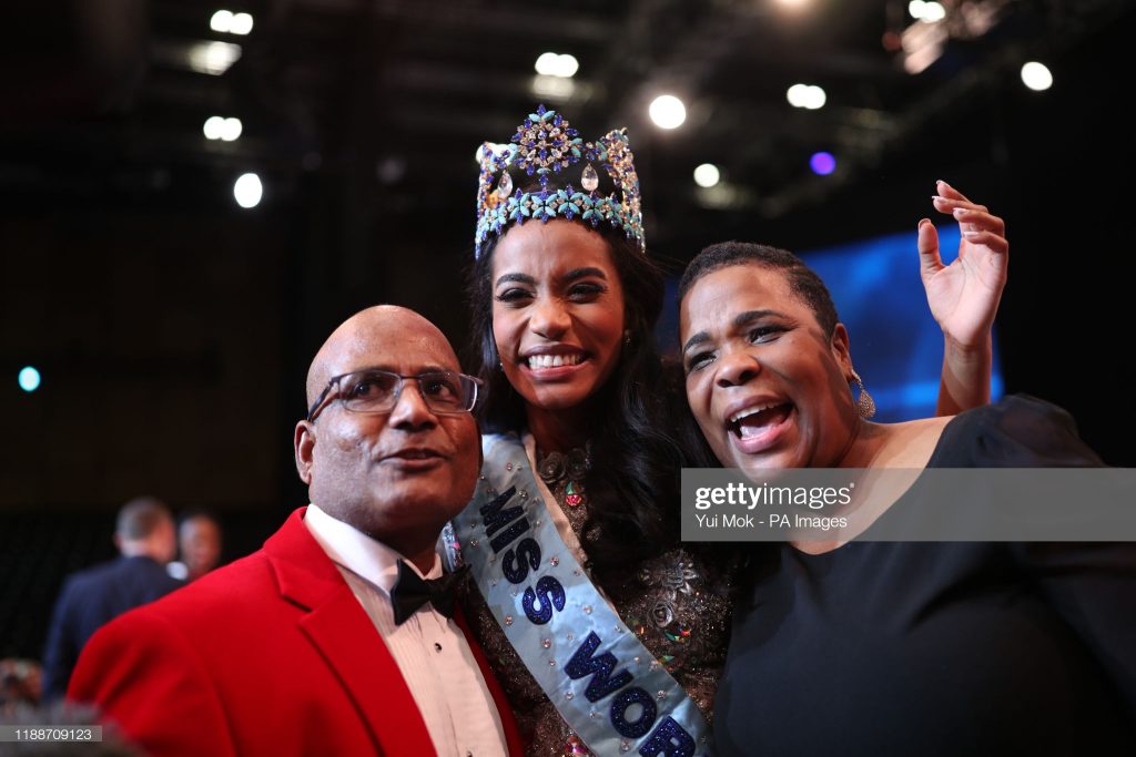 miss-jamaica-world-and-parents