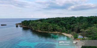 empty-beaches-caribbean