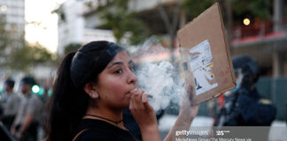 marijuana-smoker-at-floyd-protest