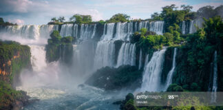 igazu-falls-latin-america