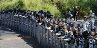 mexico-guards-men