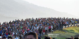 migrants-in-mexico-caravan