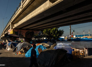 mexico-border-camp