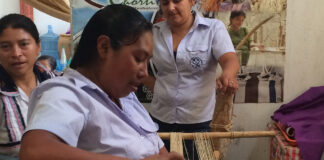 bag-weaving-in-olopa-guatemala