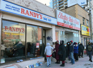 randy's-restaurant-in-canada