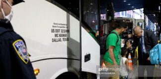 new-york-immigrant-buses