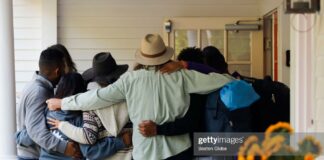 venezuelan-migrants-martha's-vineyard