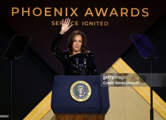 kamala-harris-wears-laquan-smith