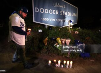 fans-remember-Fernando Valenzuela