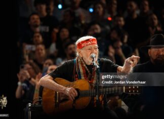 willy-nelson-for-kamala